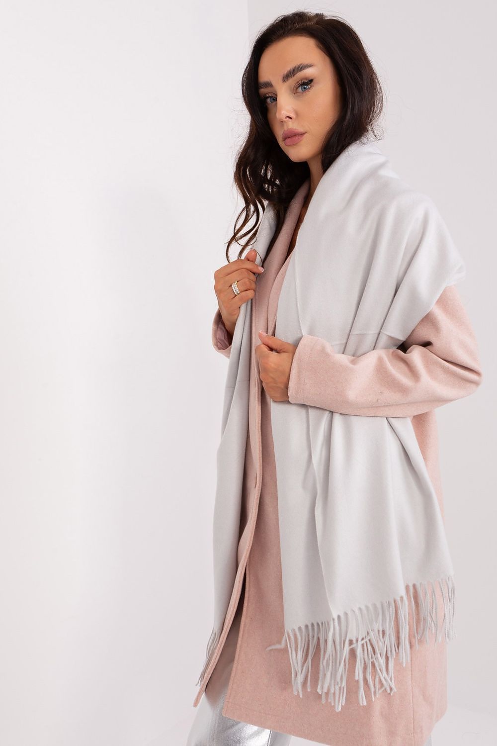  Châle model 187611 AT 