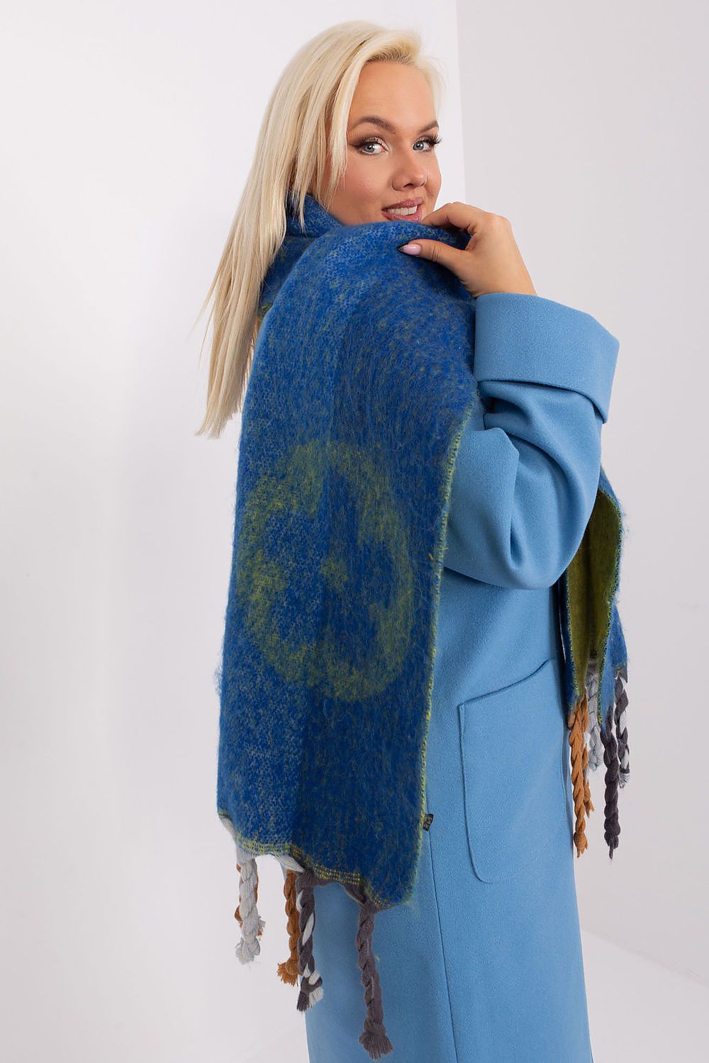  Châle model 190547 AT 