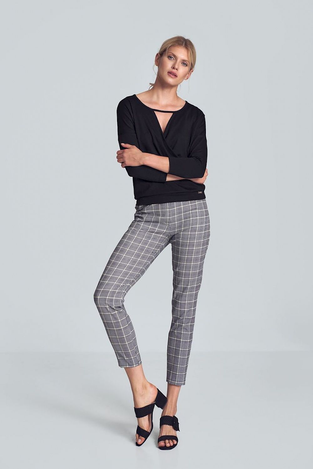  Pantalon femme model 150783 Figl 