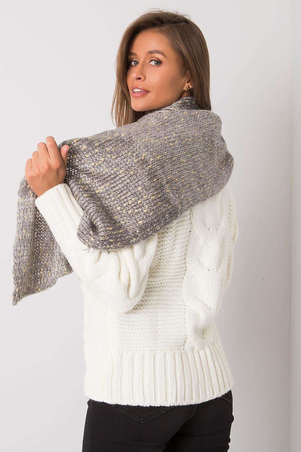  Châle model 161166 AT 