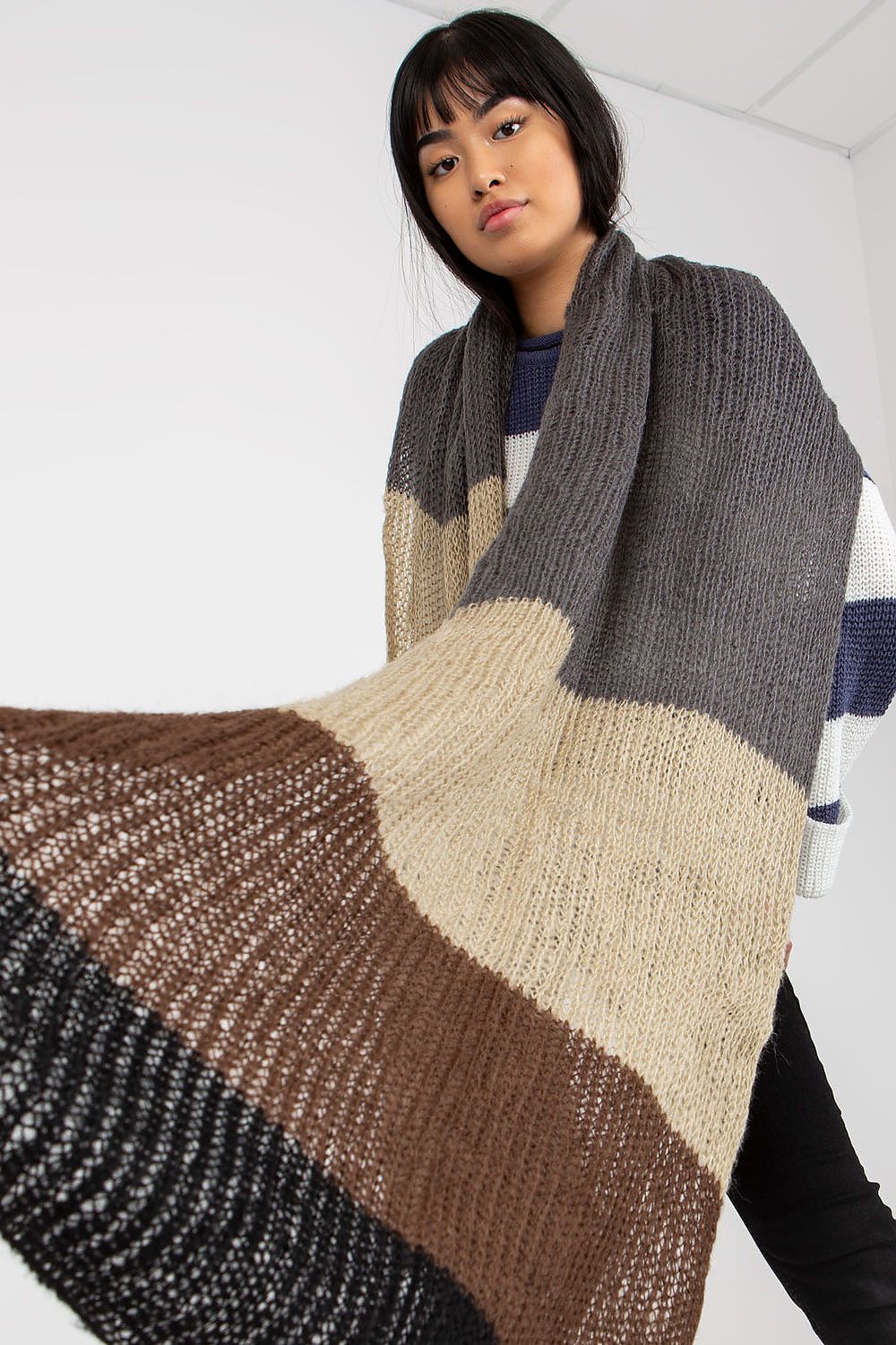  Châle model 185901 AT 