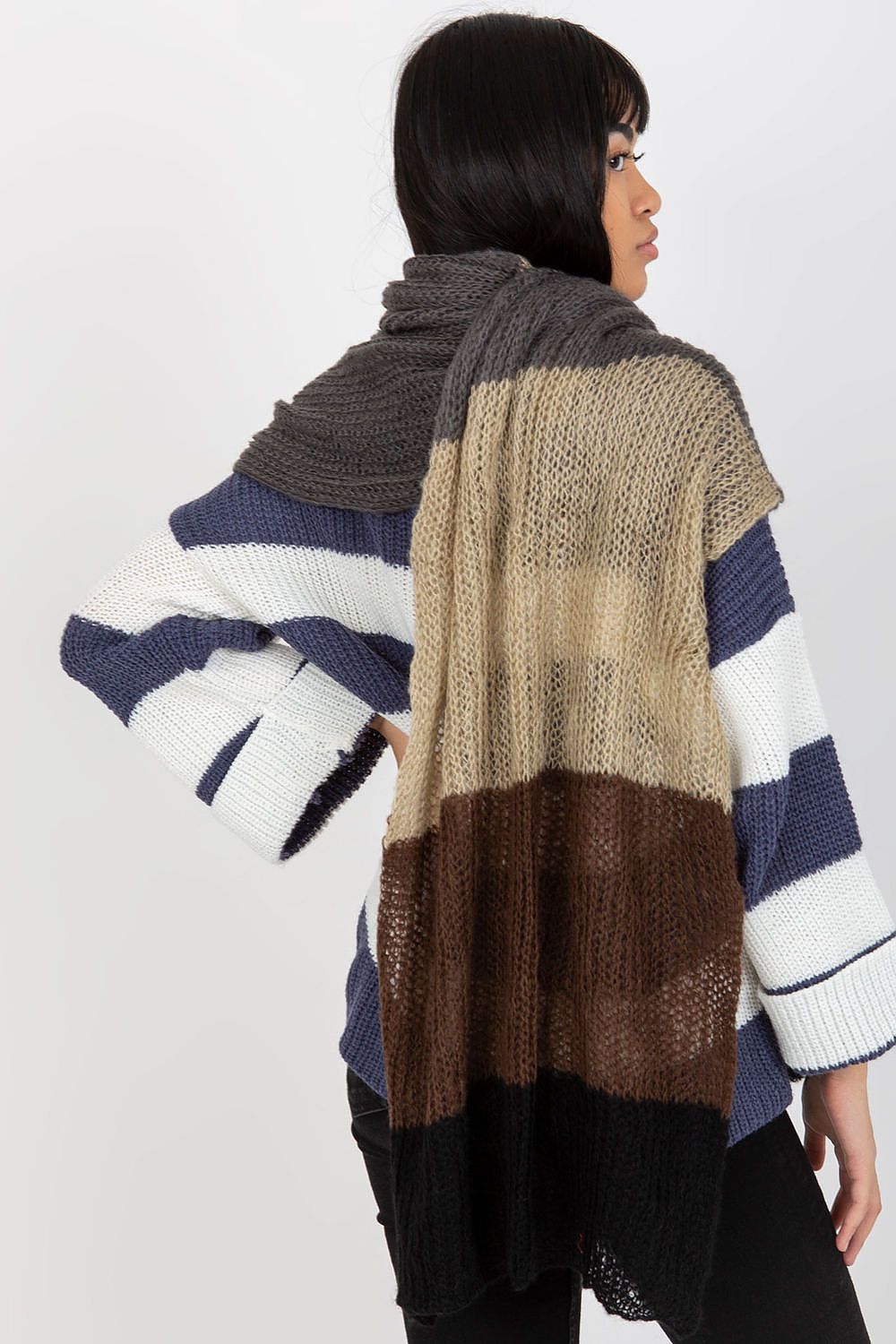  Châle model 185901 AT 