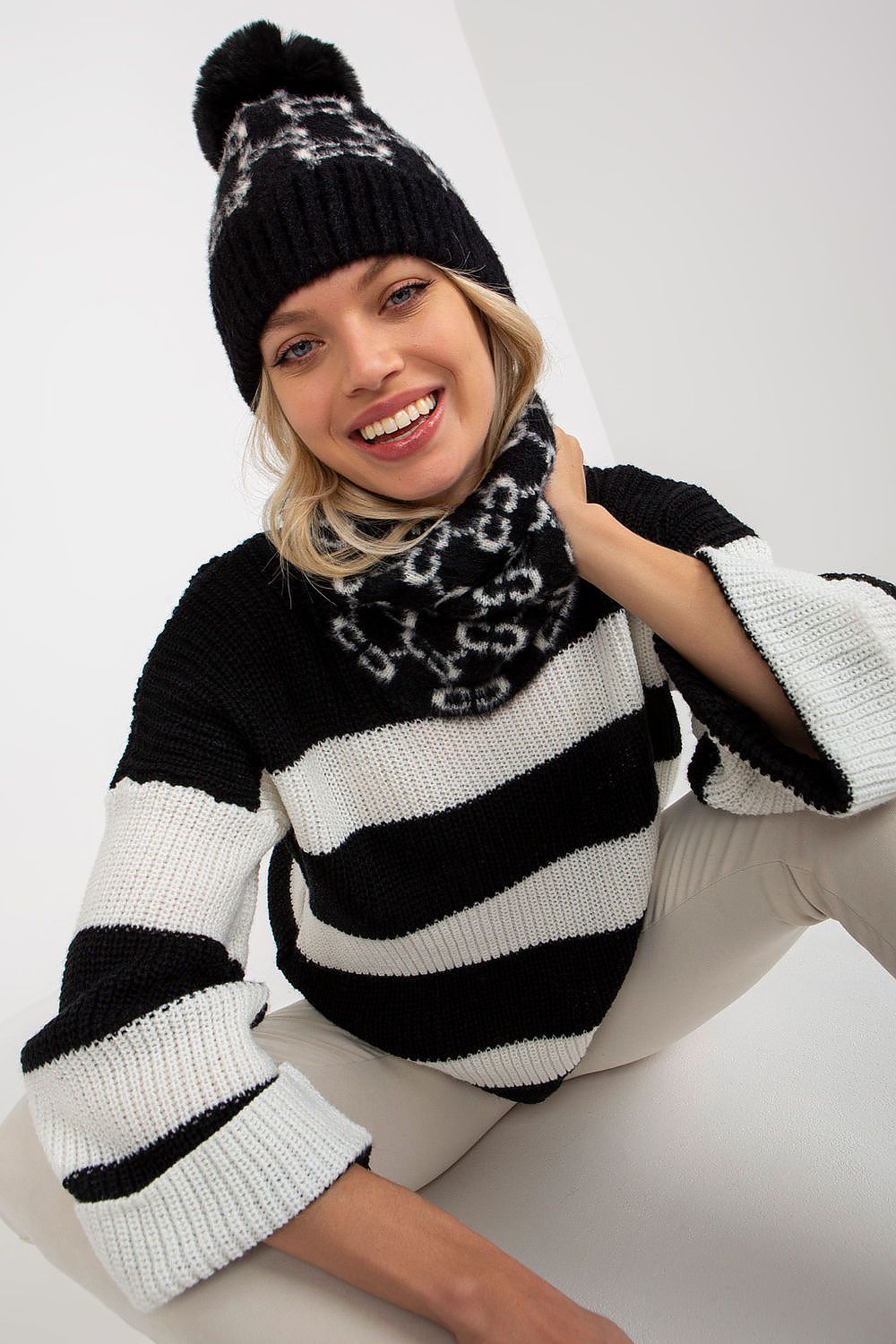  Infinity Écharpe model 185920 AT 