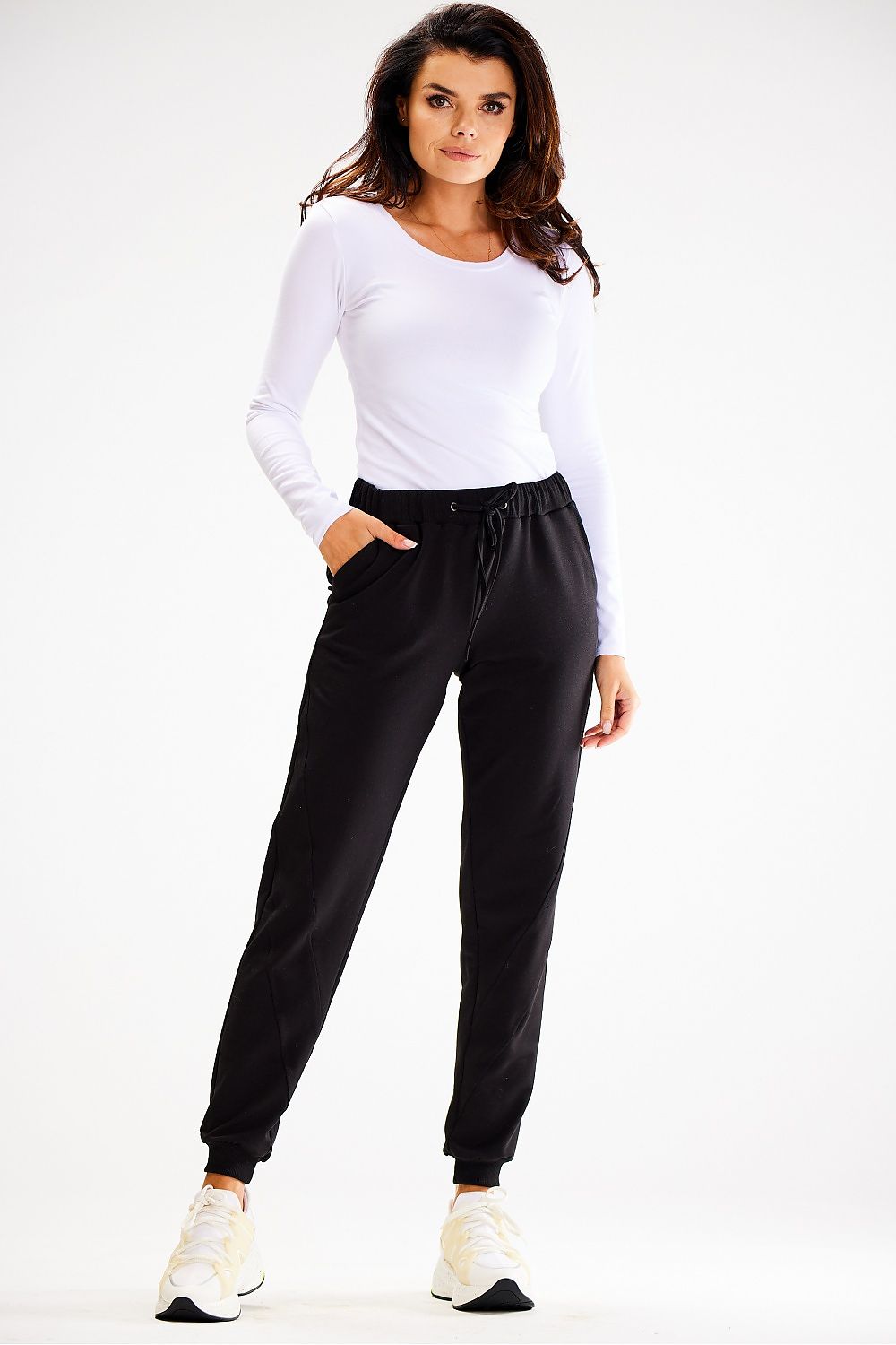  Pantalon survêtement model 187143 awama 